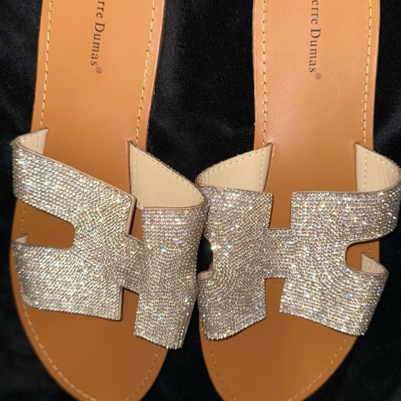 Pierre Dumas Sparkly Silver and Tan Sandals - Picture 3 of 13